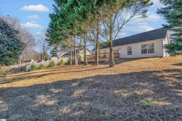 3 Rivereen Way, Simpsonville, SC 29680