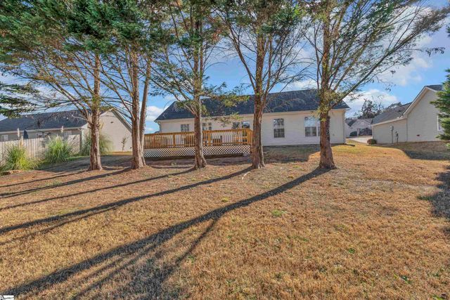 3 Rivereen Way, Simpsonville, SC 29680