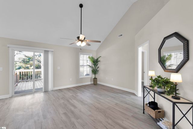 3 Rivereen Way, Simpsonville, SC 29680