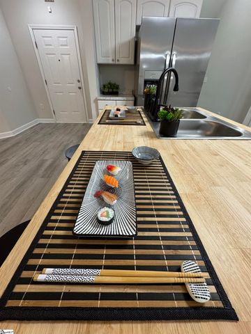 3 Rivereen Way, Simpsonville, SC 29680