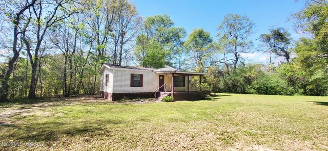 1616 Ceasar Road, Carriere, MS 39426