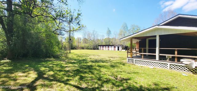 1616 Ceasar Road, Carriere, MS 39426