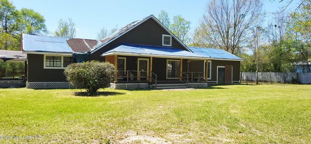 1616 Ceasar Road, Carriere, MS 39426