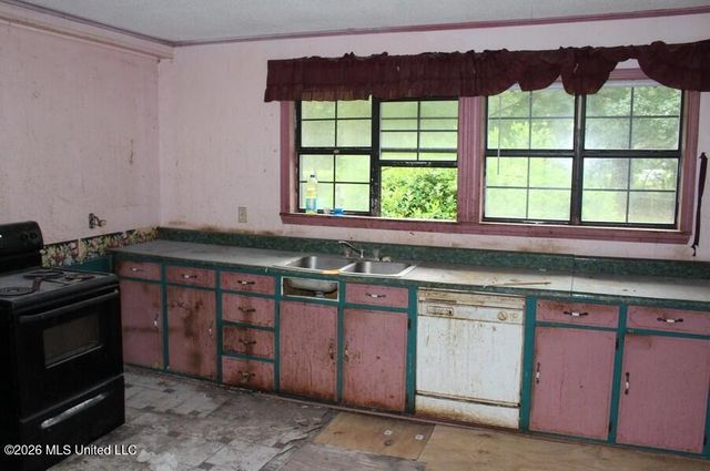 1616 Ceasar Road, Carriere, MS 39426