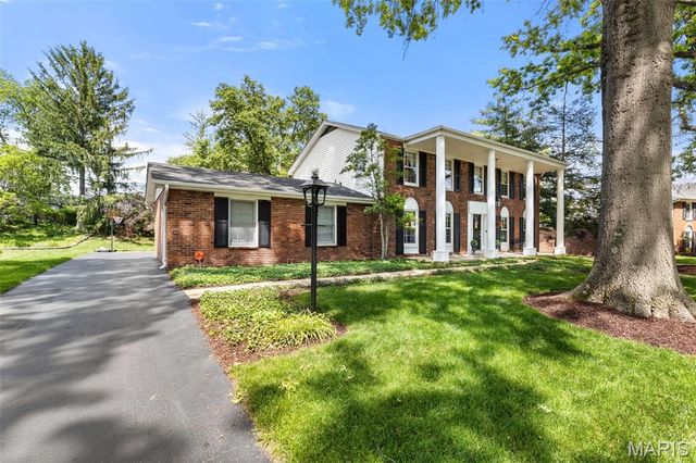 415 Doral Drive, Warson Woods, MO 63122