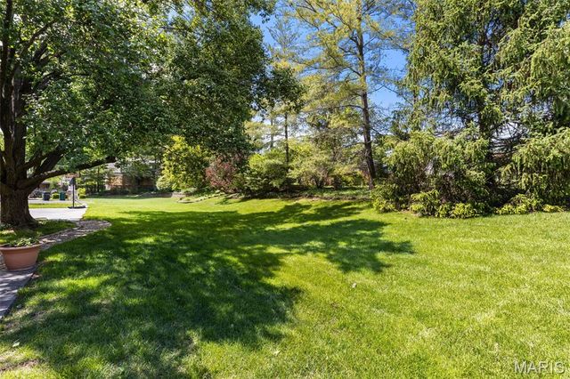 415 Doral Drive, Warson Woods, MO 63122