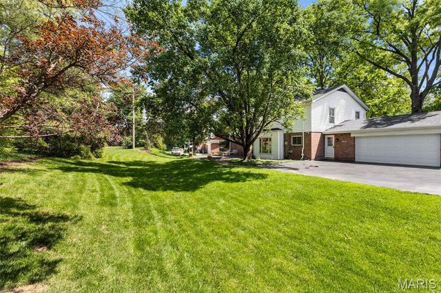 415 Doral Drive, Warson Woods, MO 63122