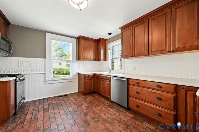 533 High St, Petersburg, VA 23803