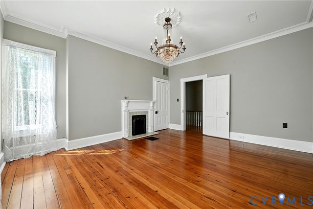 533 High St, Petersburg, VA 23803
