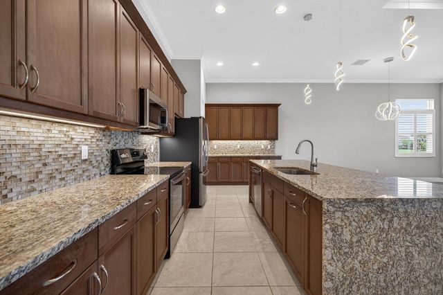 9318 SW Miracoli Way, Port St. Lucie, FL 34987