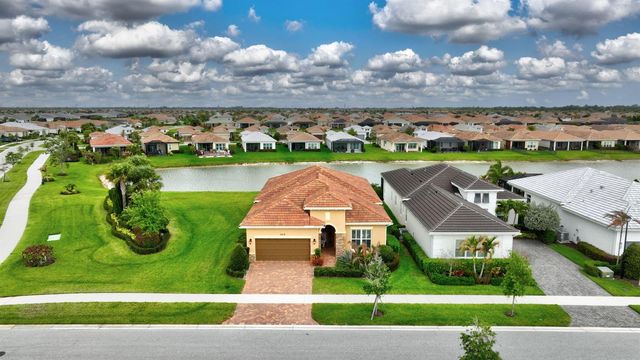 9318 SW Miracoli Way, Port St. Lucie, FL 34987