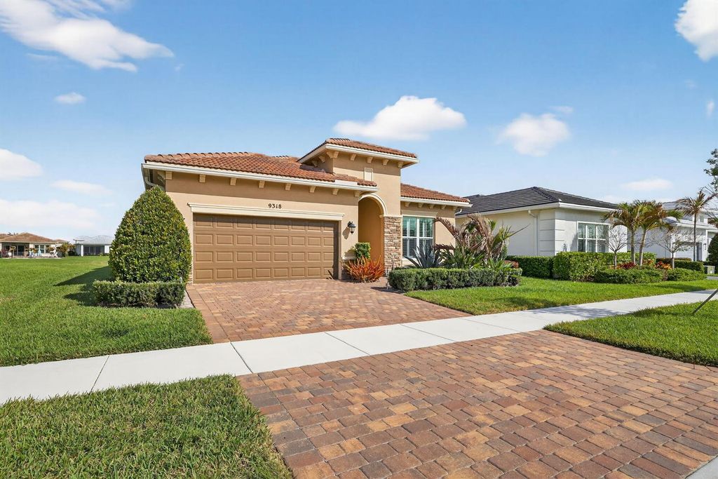 9318 SW Miracoli Way, Port St. Lucie, FL 34987
