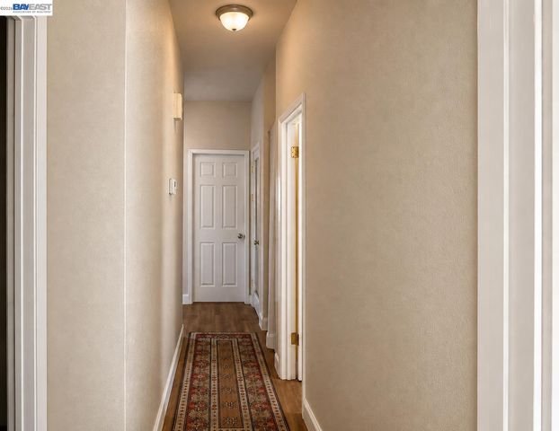 3338 San Leandro St, Oakland, CA 94601