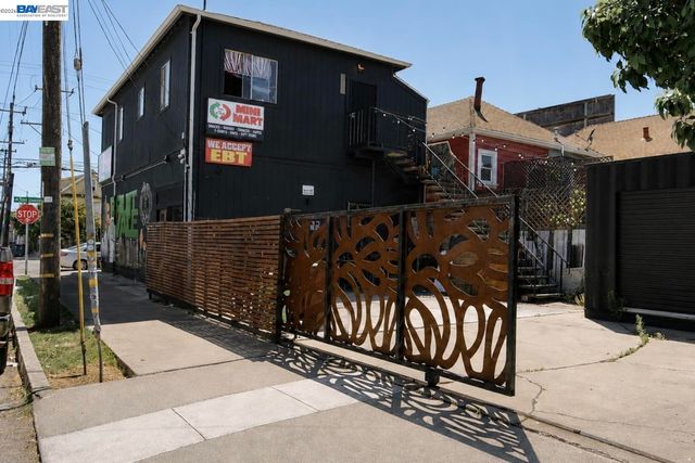 3338 San Leandro St, Oakland, CA 94601