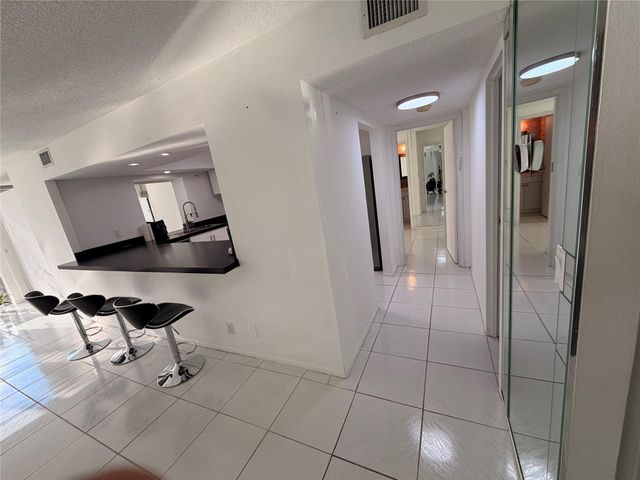 800 Parkview Dr 103, Hallandale Beach, FL 33009