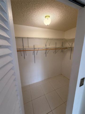 800 Parkview Dr 103, Hallandale Beach, FL 33009