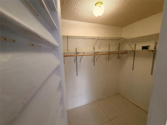 800 Parkview Dr 103, Hallandale Beach, FL 33009