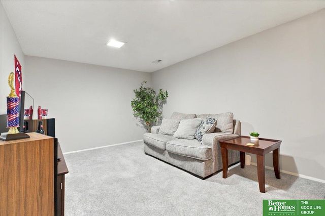 6623 S 108 Terrace, Omaha, NE 68137