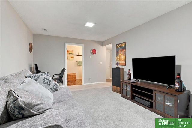 6623 S 108 Terrace, Omaha, NE 68137