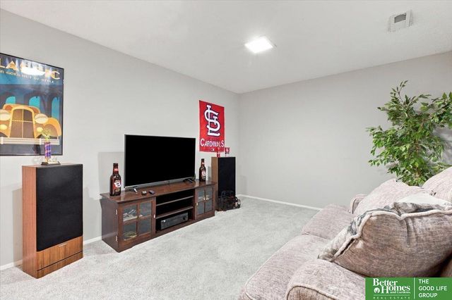 6623 S 108 Terrace, Omaha, NE 68137