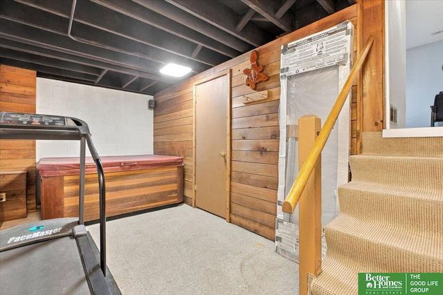 6623 S 108 Terrace, Omaha, NE 68137
