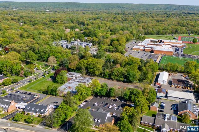 215 Old Tappan Road 1A, Westwood, NJ 07675