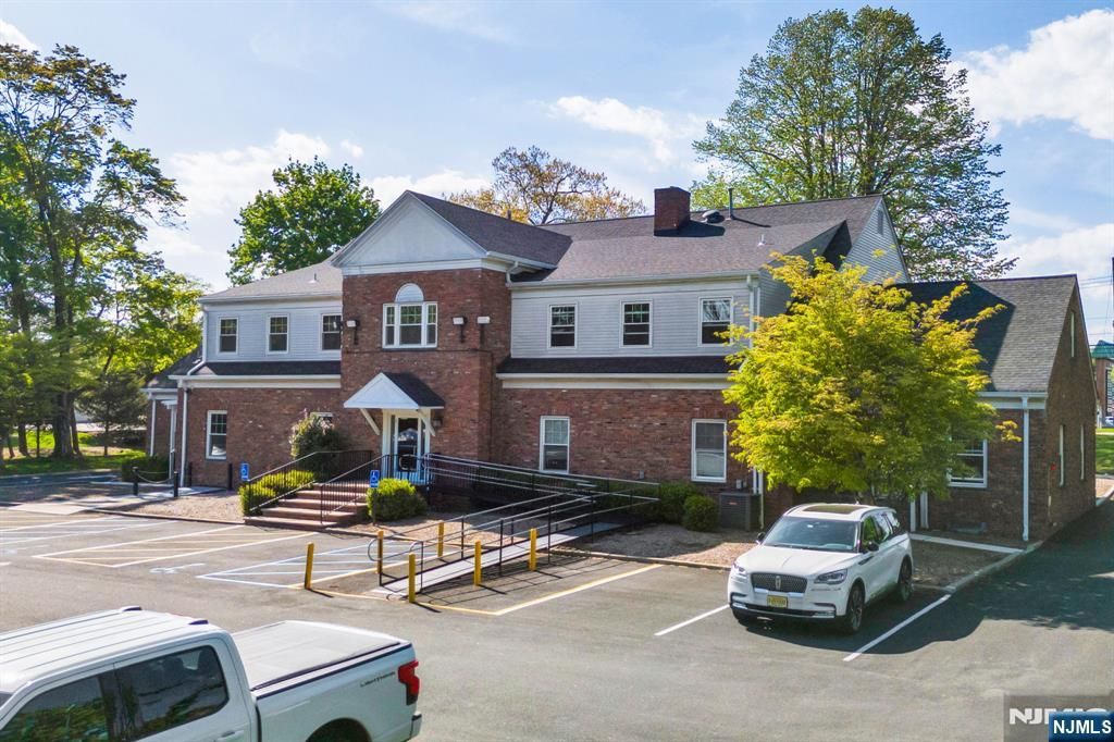 215 Old Tappan Road 1A, Westwood, NJ 07675