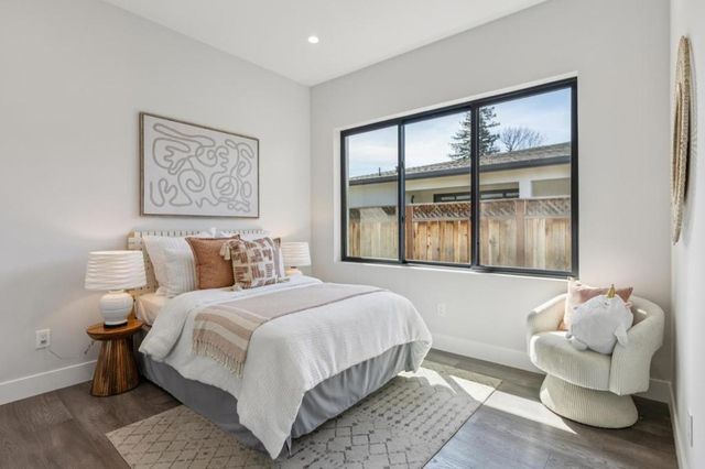 12584 Paseo Flores, Saratoga, CA 95070