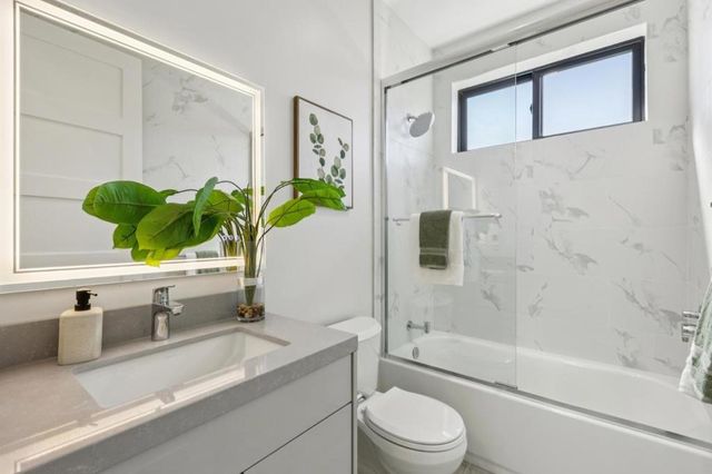 12584 Paseo Flores, Saratoga, CA 95070