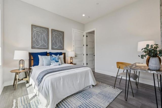 12584 Paseo Flores, Saratoga, CA 95070