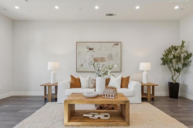 12584 Paseo Flores, Saratoga, CA 95070