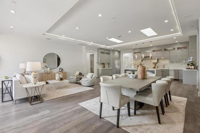 12584 Paseo Flores, Saratoga, CA 95070