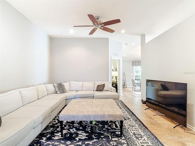 21 ARROWHEAD DRIVE, Palm Coast, FL 32137