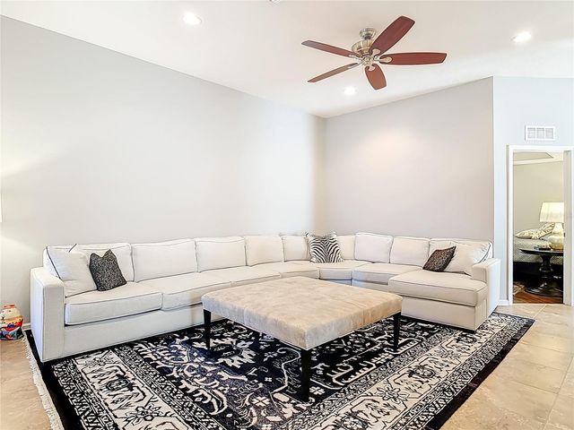 21 ARROWHEAD DRIVE, Palm Coast, FL 32137