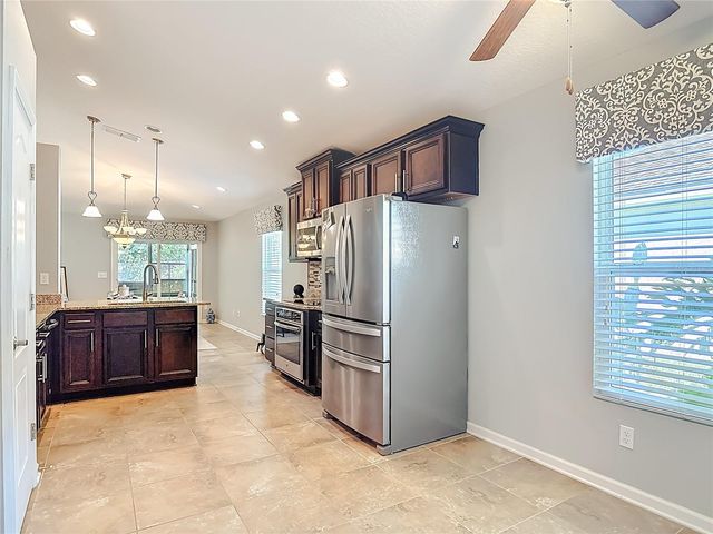 21 ARROWHEAD DRIVE, Palm Coast, FL 32137