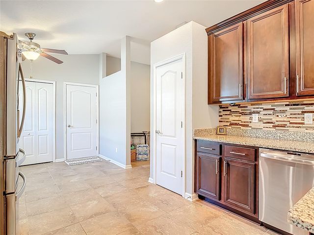 21 ARROWHEAD DRIVE, Palm Coast, FL 32137