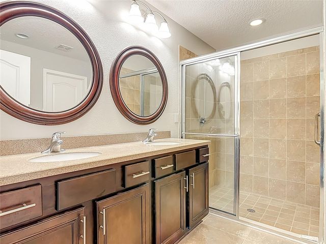 21 ARROWHEAD DRIVE, Palm Coast, FL 32137