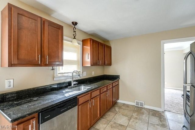 145 Richmond Road, Richmond Heights, OH 44143