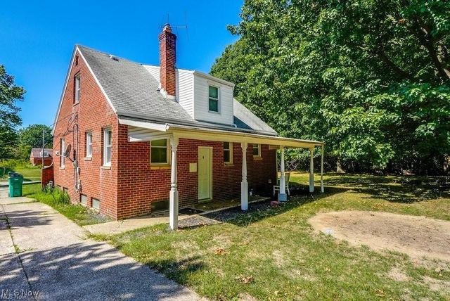 145 Richmond Road, Richmond Heights, OH 44143