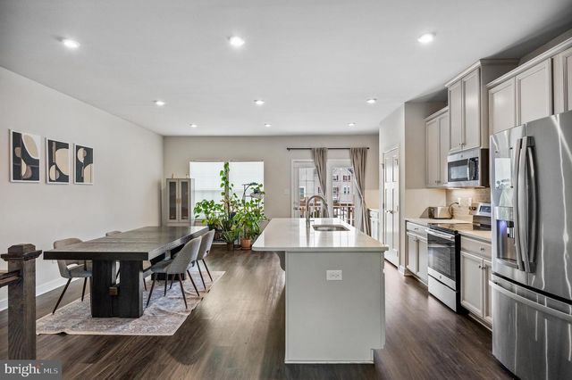 115 FELA DR, Cinnaminson, NJ 08077