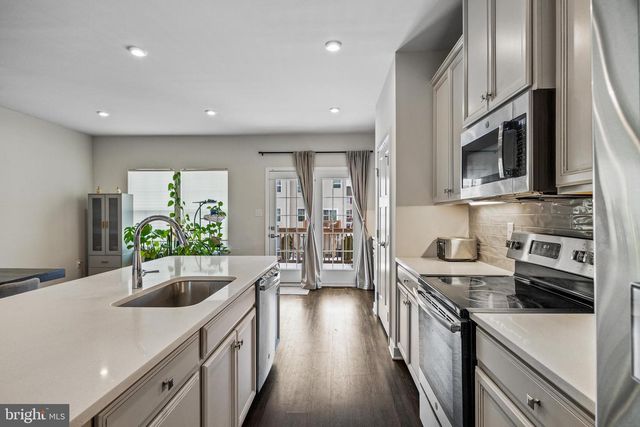 115 FELA DR, Cinnaminson, NJ 08077