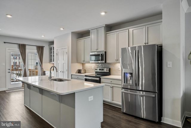 115 FELA DR, Cinnaminson, NJ 08077