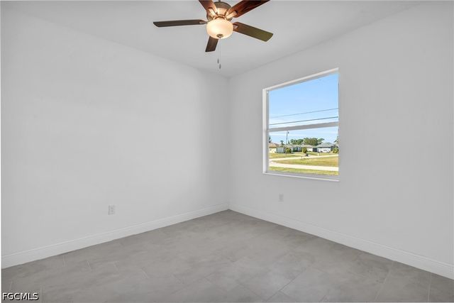 526 NW 9th ST, Cape Coral, FL 33993