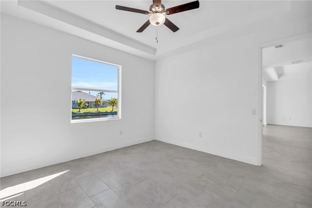 526 NW 9th ST, Cape Coral, FL 33993