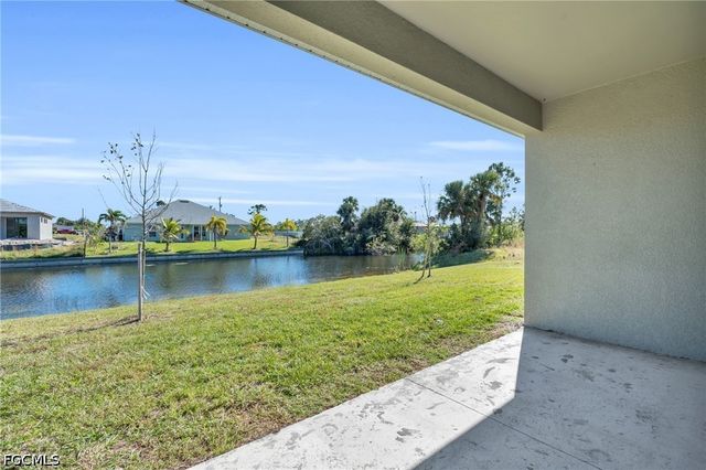 526 NW 9th ST, Cape Coral, FL 33993