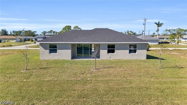 526 NW 9th ST, Cape Coral, FL 33993