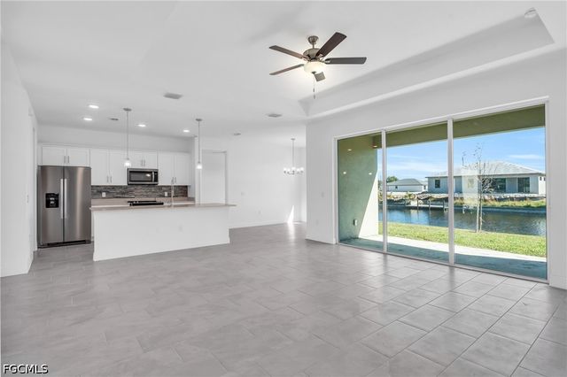 526 NW 9th ST, Cape Coral, FL 33993