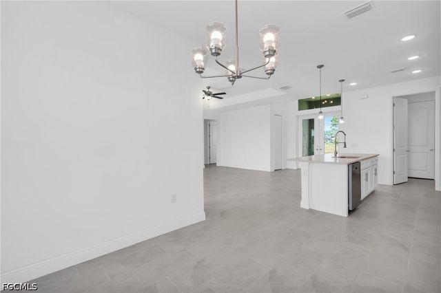 526 NW 9th ST, Cape Coral, FL 33993