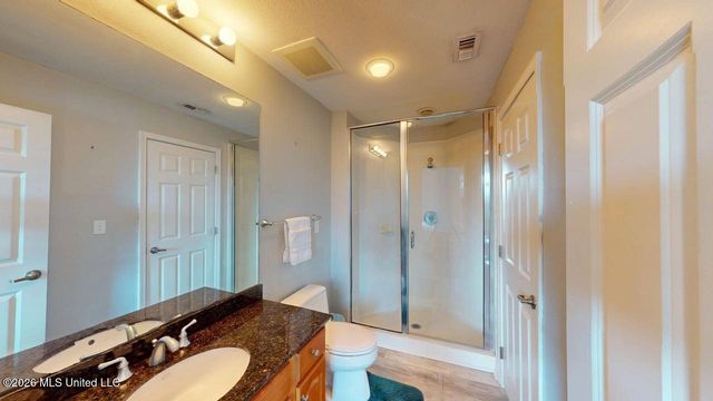 2668 Beach Boulevard, 301, Biloxi, MS 39531