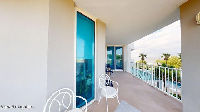 2668 Beach Boulevard, 301, Biloxi, MS 39531